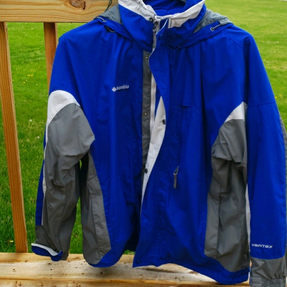 Men's lightweight Columbia coat size L